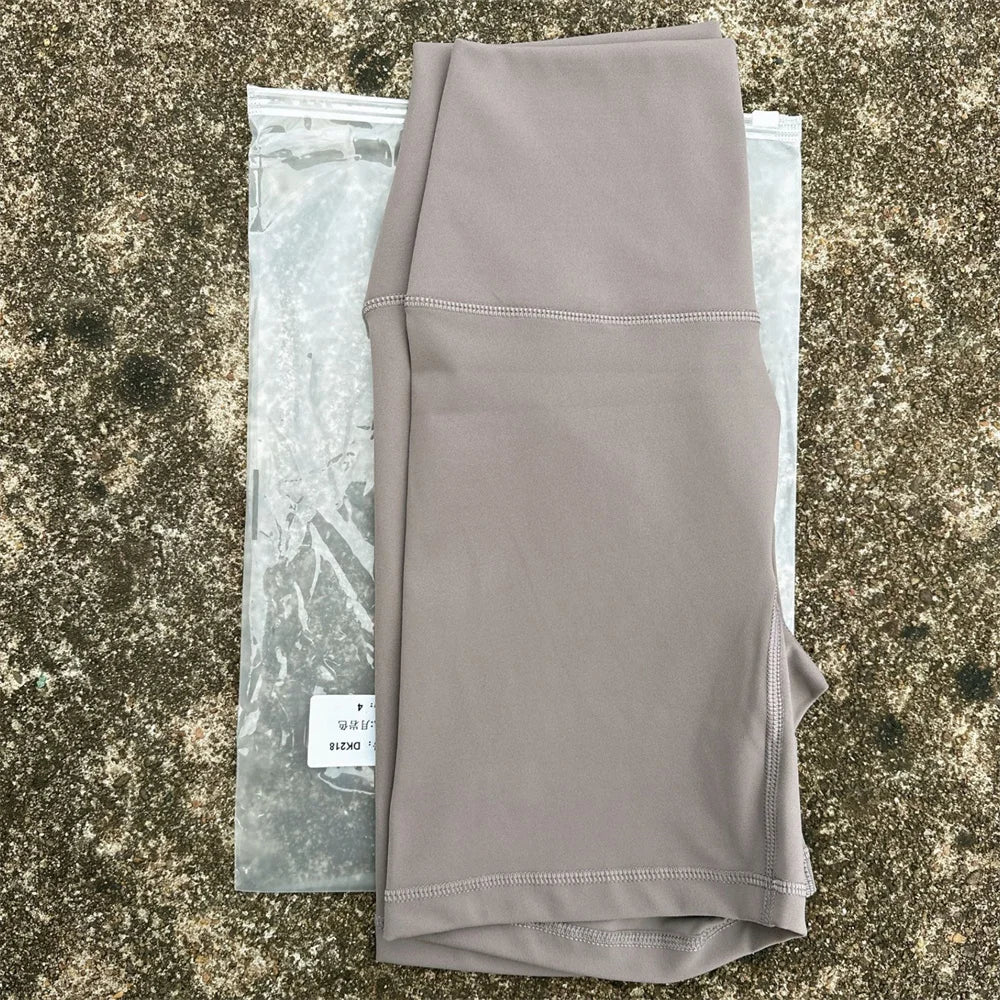 High Waist Yoga Shorts For Women Seamless Pocket Training